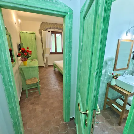 מלון אהבה Regnos Altos Boutique בוסה